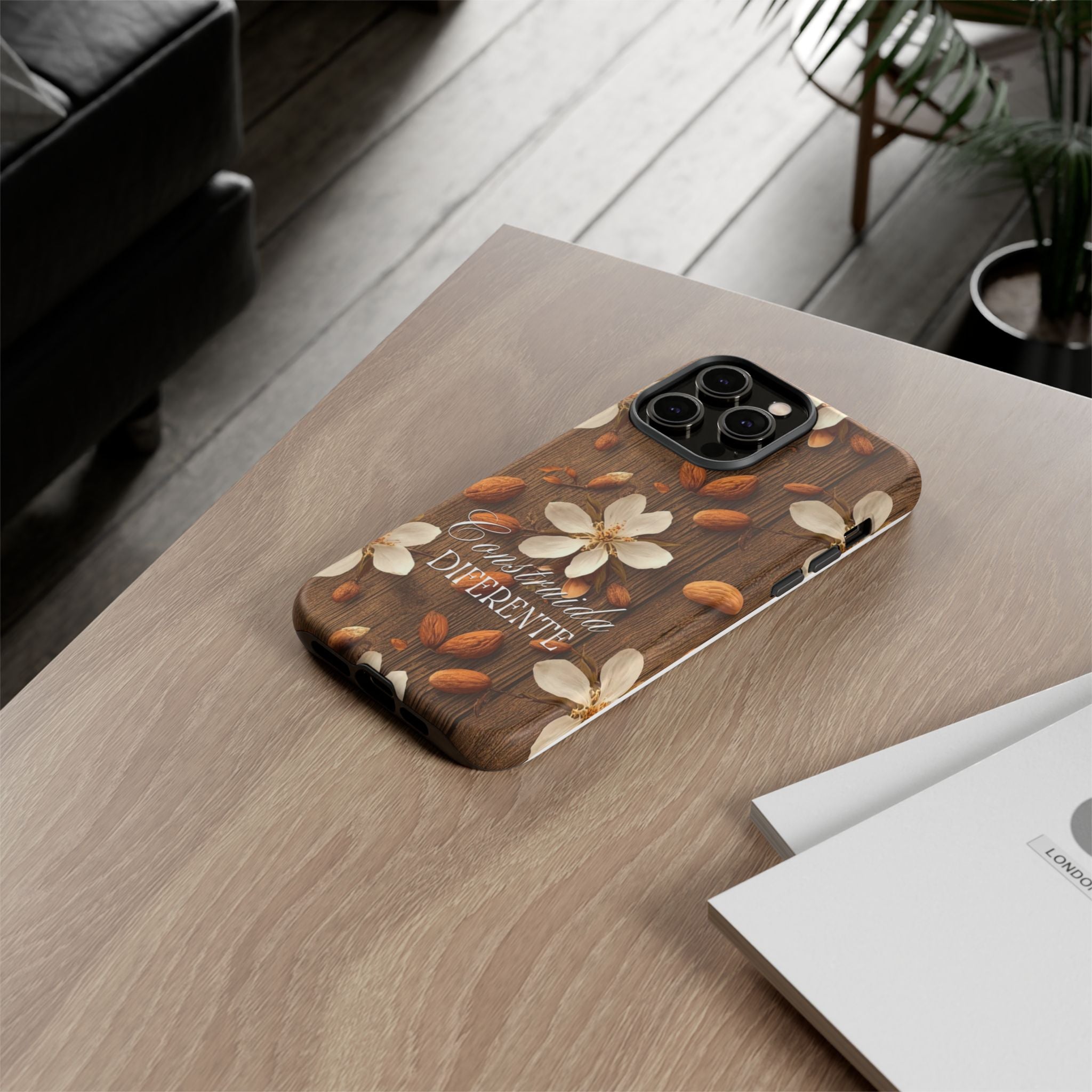 Phone Case — Floral Almond Wood Design with "Construida Diferente"