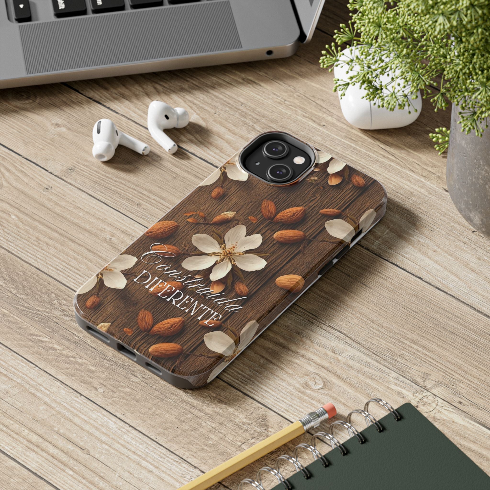 "Construida Diferente" Protective Cover