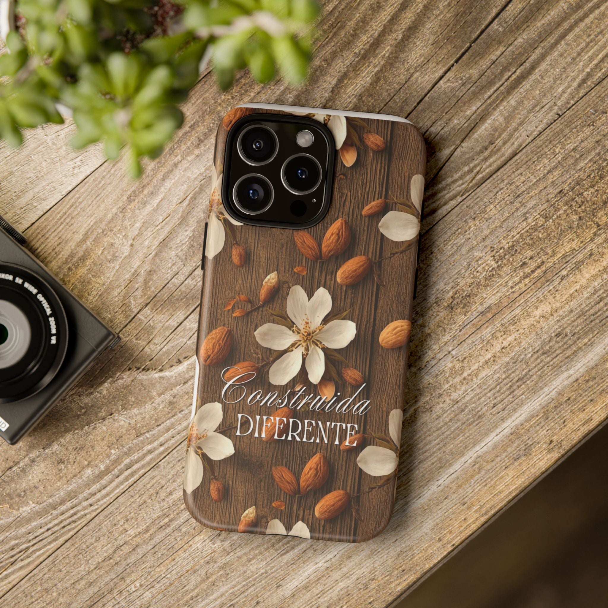 Phone Case — Floral Almond Wood Design with "Construida Diferente"