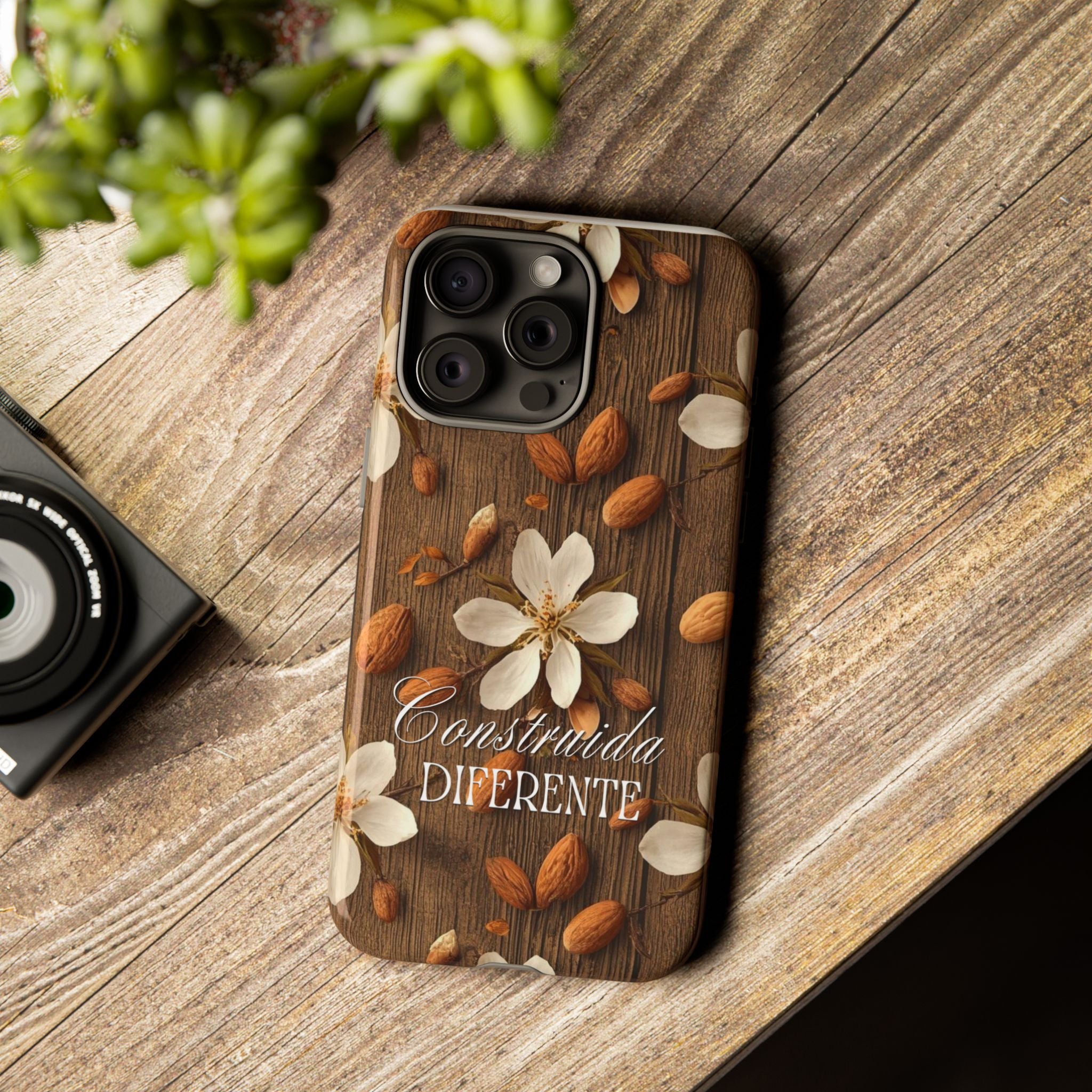 Phone Case — Floral Almond Wood Design with "Construida Diferente"