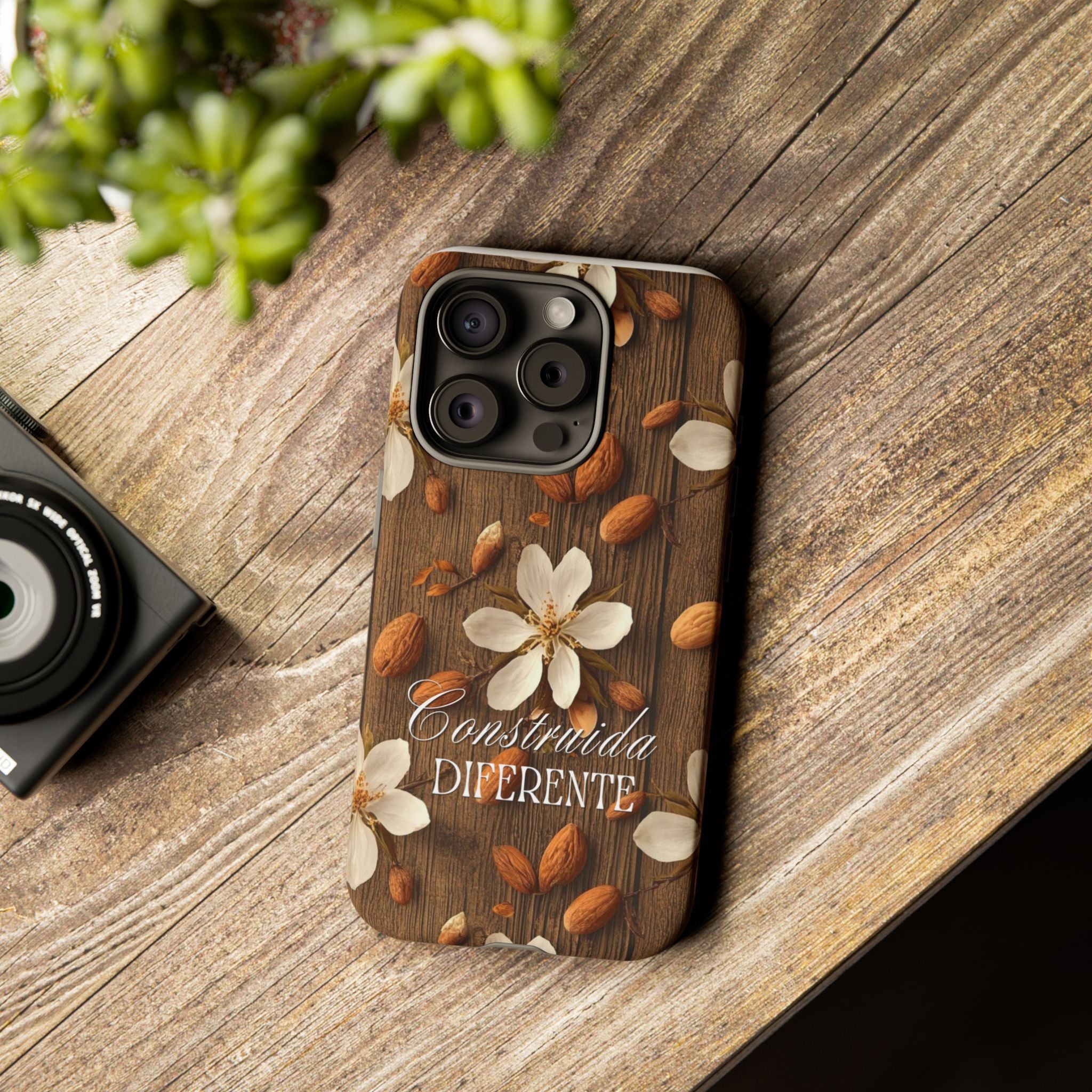 Phone Case — Floral Almond Wood Design with "Construida Diferente"